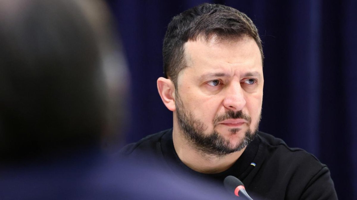 Zelenskiy: Acil bir ateşkes olmasını umuyoruz