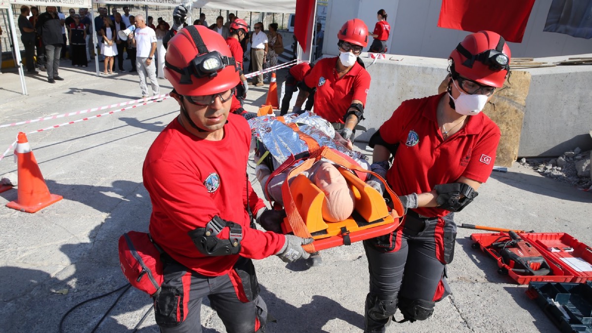 Karşıyaka’da 17 Ağustos anması: Afet bilinciyle geleceğe hazırlık