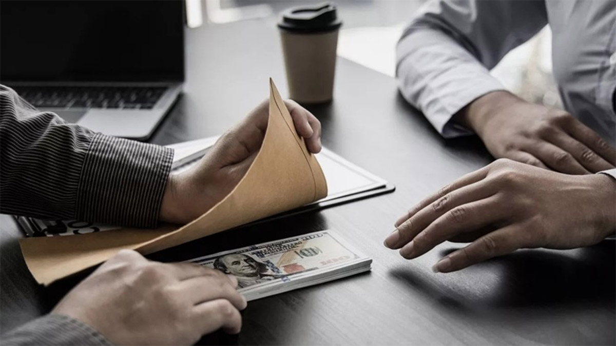 Emperyal dillerde yolsuzluk tanımı ve kapsayıcılık