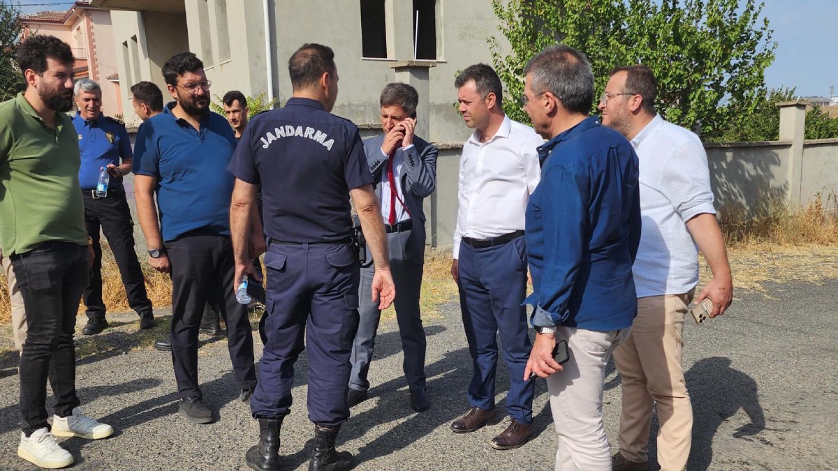 Çorlu Belediye Başkanı Sarıkurt’tan yangın bölgesine inceleme