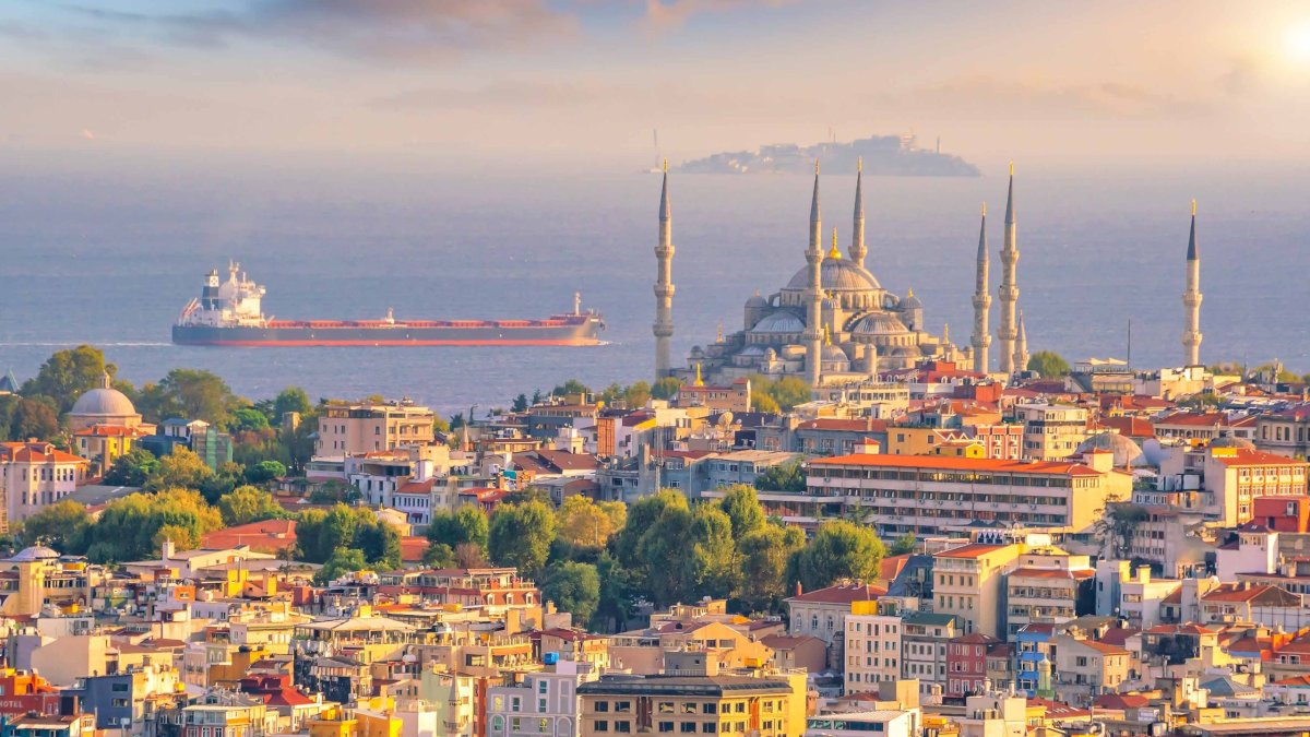 İstanbul'da konut krizi: Kira artışları yaşam biçimini etkiliyor, paylaşımlı evler yaygınlaşıyor