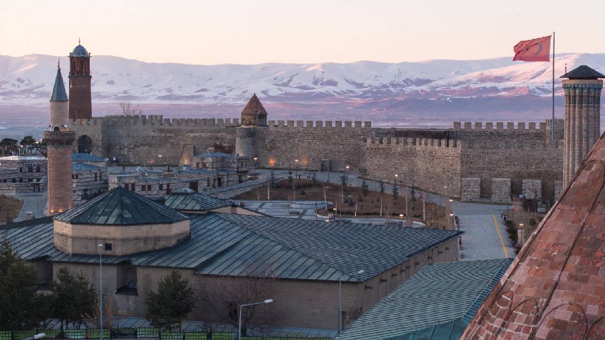 Erzurum Kültür Yolu Festivali başladı: 40 farklı noktada 400 etkinlik