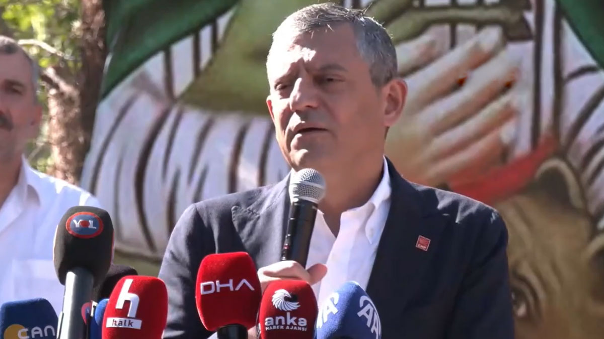 Özel, cemevi açılışında konuştu: Hızır Paşa gibi zulmedenlerin safına geçenler olabilir ama yol yolcudan uludur