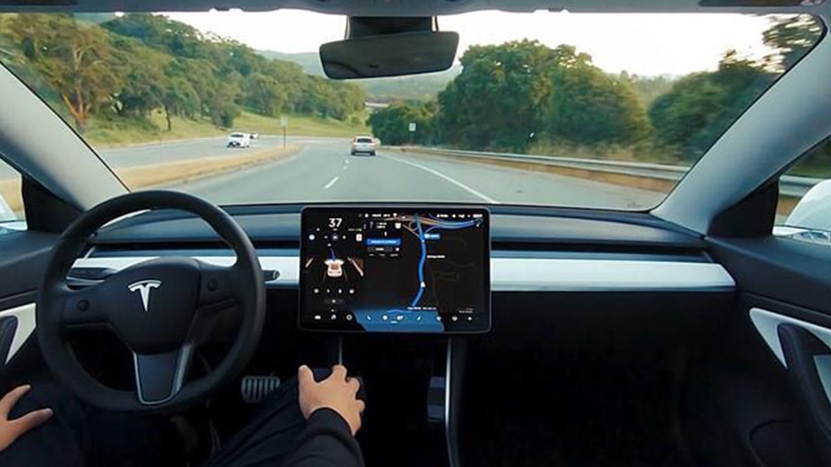 Tesla kullanıcısının gelişmiş otopilot deneyimi sosyal medyada gündem oldu: 57.000 TL kar lastiği parası ediyor, daha garantili