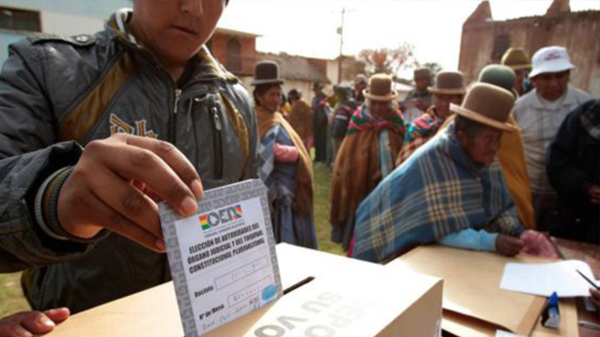 Bolivya, devlet başkanını seçmek için sandık başında