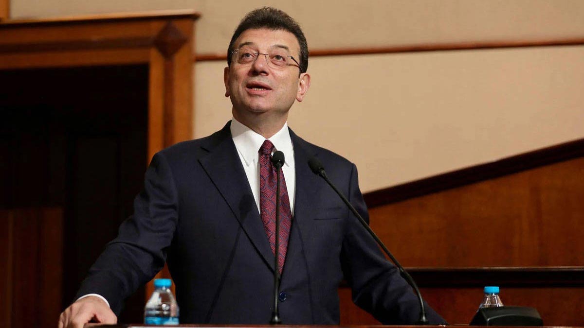 İmamoğlu saat vererek, çağrı yaptı: Çelik gibi irademiz var, bükemezsiniz