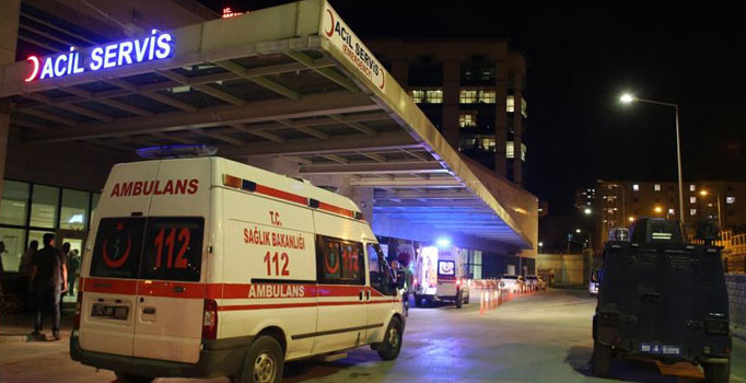 PKK'lılar öğretmenlerin bulunduğu araca ateş açtı - Son dakika haberleri