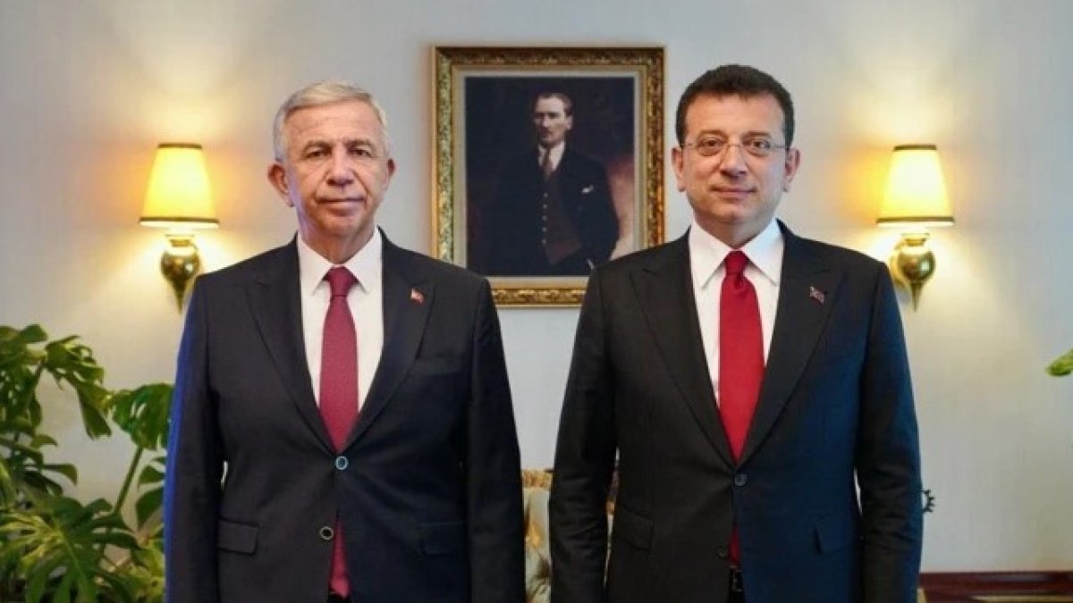İmamoğlu'ndan adaylık açıklaması: Mansur Başkan da ben de milletimize karşı sorumluyuz