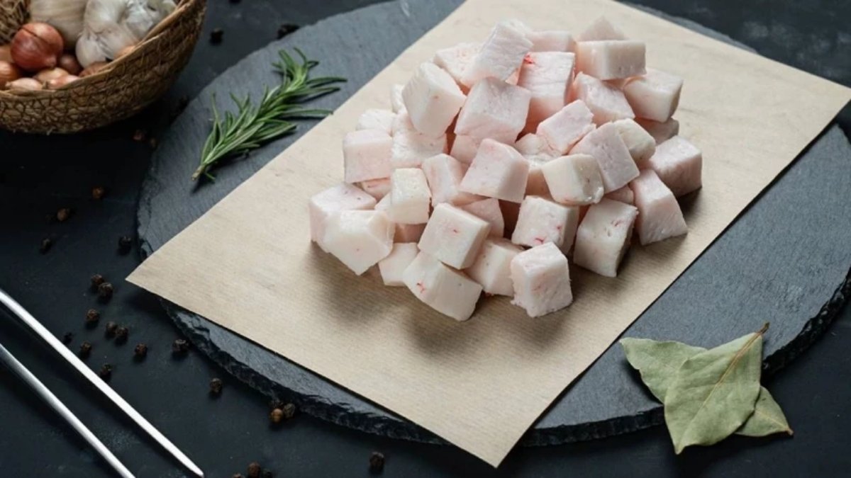 Sağlıklı yaşamda yeni trend! Uzmanlar aşırıya kaçmadan tavsiye ediyor: Damarları açıyor, kilosu 250 liraya satılıyor