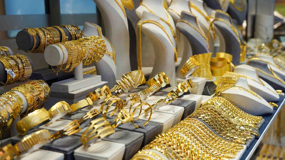 Dev bankadan altın yatırımcılarına uyarı: Önce artış, sonra düşüş