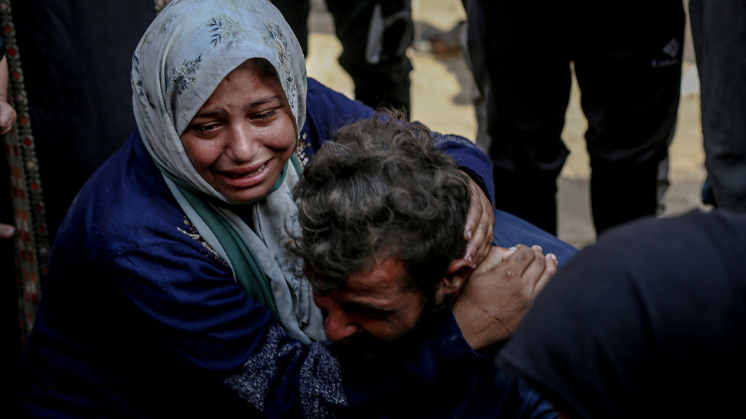 Gazze’de can kaybı 62 bin 64’e yükseldi