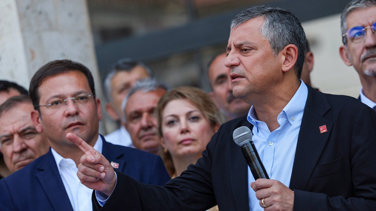 Özel'den Bahçeli'ye 'kumpas' cevabı: 'Özgür'üm sana söylüyorum, ittifak ortağım sen anla' diyor