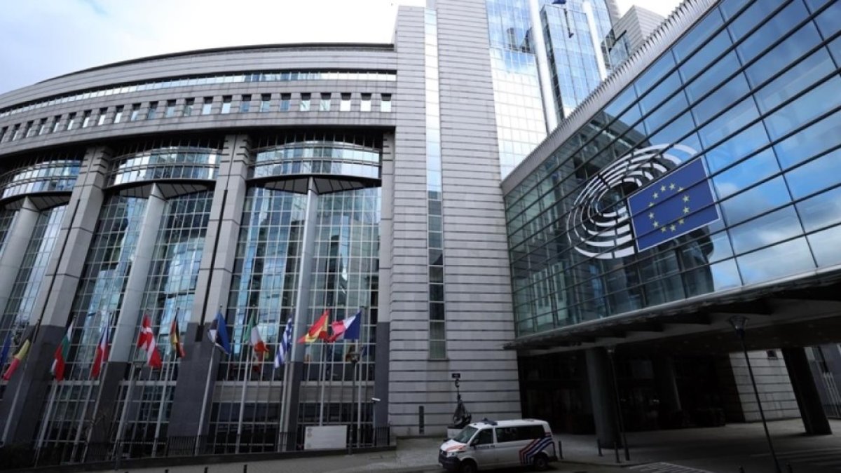 AB'den NATO 5. madde benzeri mekanizma çağrısı: Ukrayna'nın güvenliği için harekete geçme zamanı geldi