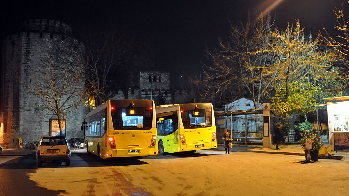 Geceye özel İETT müjdesi! İstanbul'da bu güzergahlarda ulaşım 24 saat