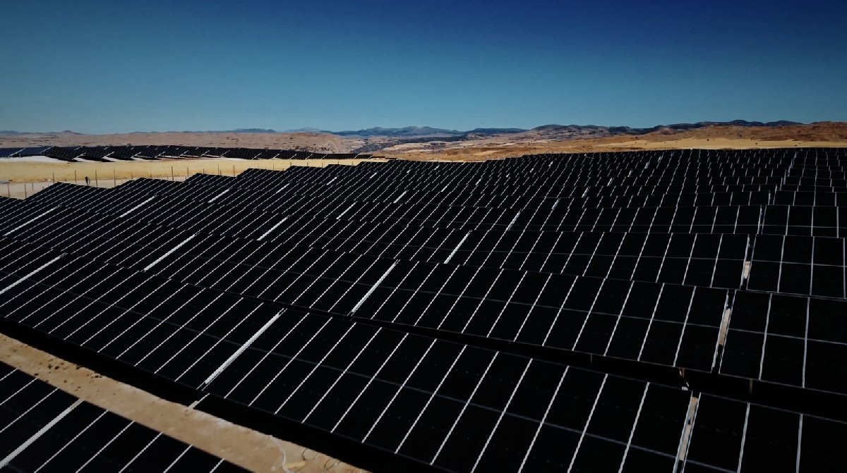 Türk Telekom’dan yeşil enerji atılımı: Sivas, Malatya ve Ağrı’da dev güneş santralleri kuruyor!