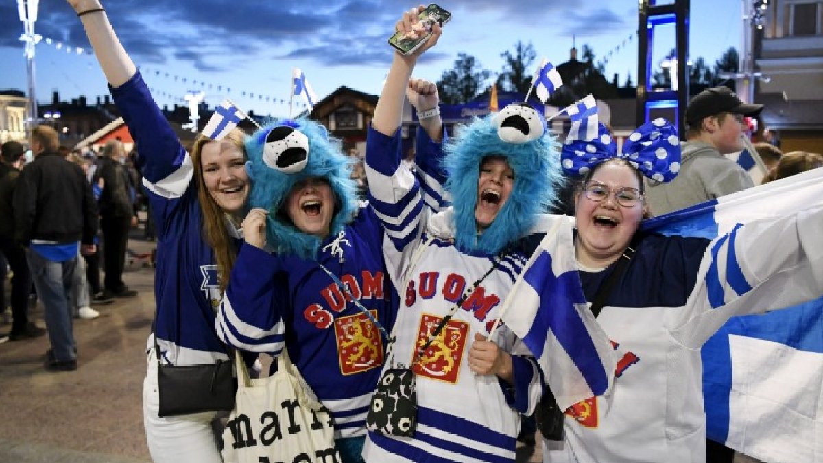 Yıllardır zirveyi kimseye kaptırmıyor: İşte dünyanın en mutlu ülkesinin sırrı