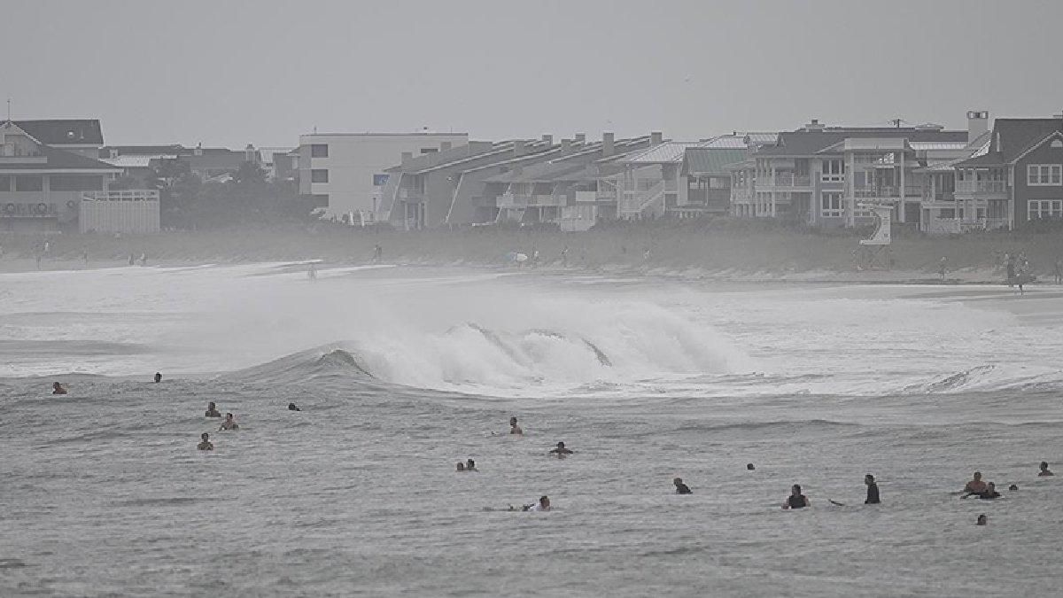 Yetkililer OHAL ilan etti: ABD’nin North Carolina ‘Erin Kasırgası’ hazırlığı