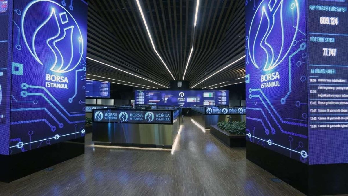 Borsa İstanbul'dan yeni rekor: BIST 100 endeksi 11.263,83 puanı gördü