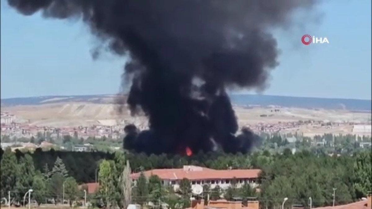 Kütahya Hava Er Eğitim Tugay Komutanlığı’nda yangın