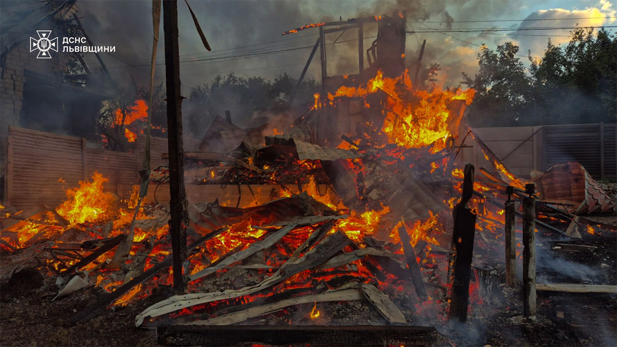 Barış görüşmeleri sürerken Rusya'dan yeni saldırı! Ukrayna'da ağır yıkım