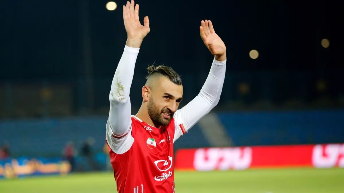 İran serüveni son buldu! Serdar Dursun sosyal medyadan Persepolis'e veda etti