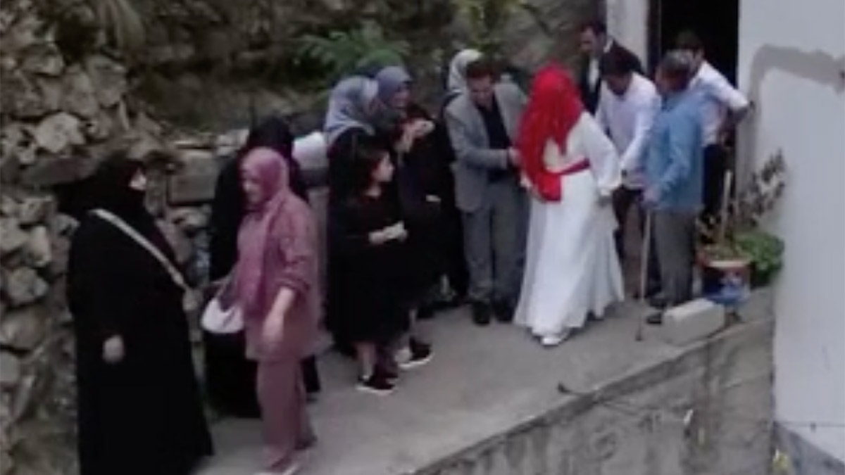 Gelin alma merasimi faciaya döndü! Özel harekat polisi rastgele ateş açtı: Ölü ve yaralılar var