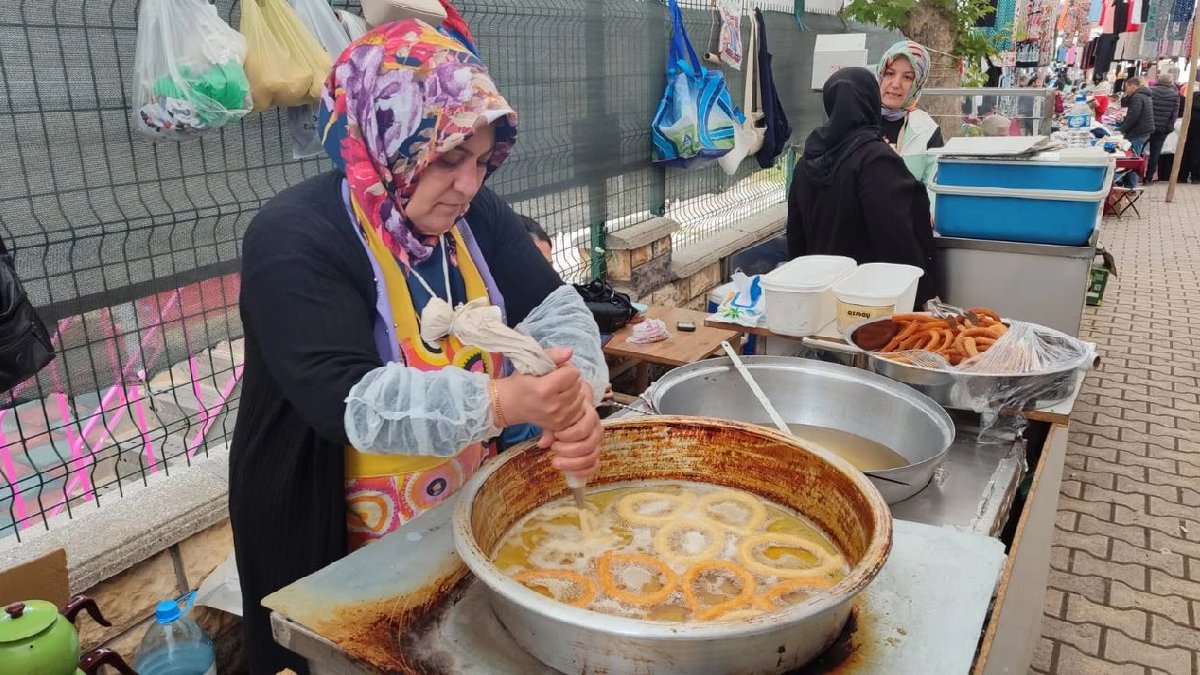 Evin geçimini sağlıyor, ucuza satıp çokça kazanıyor! Tanesi 10 TL’den lezzete doyuruyor
