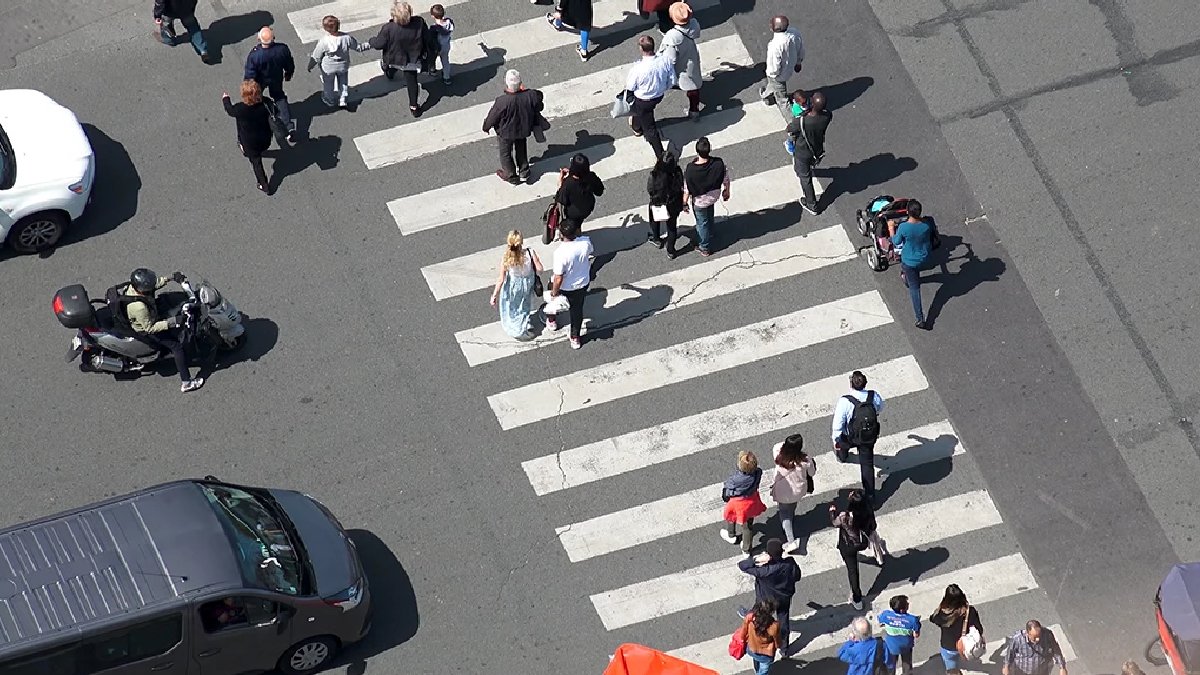 Birbirine yakın geçitler kapatılıyor: Yaya geçitlerinde yeni düzenleme