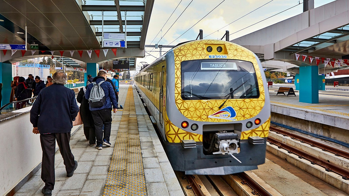 Yerli üretim gururu! Gaziray ile 35 dakikada konforlu yolculuk