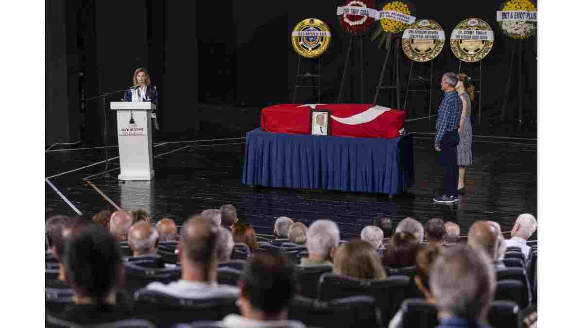 Prof. Dr. Emin Alıcı son yolculuğuna uğurlandı