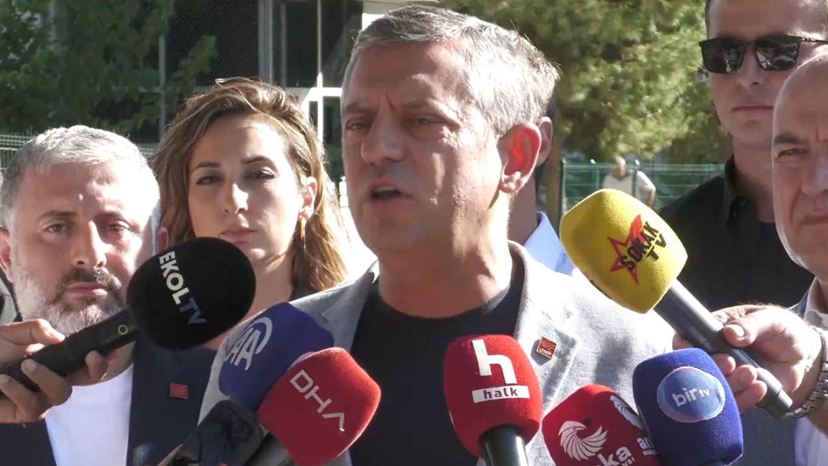 Özel'den 'Kent Uzlaşısı' çıkışı: 'Bu suç değil siyaset'