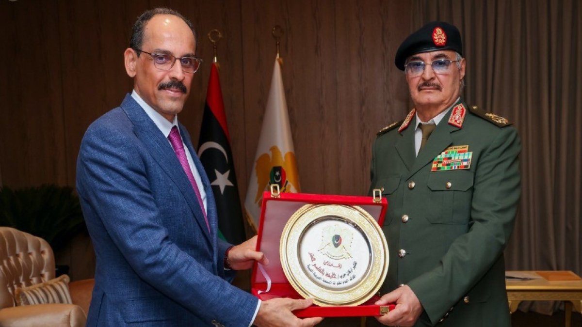 Türkiye-Libya ilişkilerinde kritik adım: Kalın, Hafter ile bir araya geldi