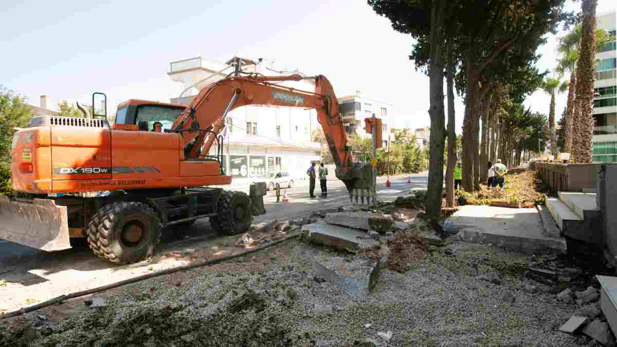 Güzelbahçe Belediyesi ilçenin ana arterlerini yeniliyor