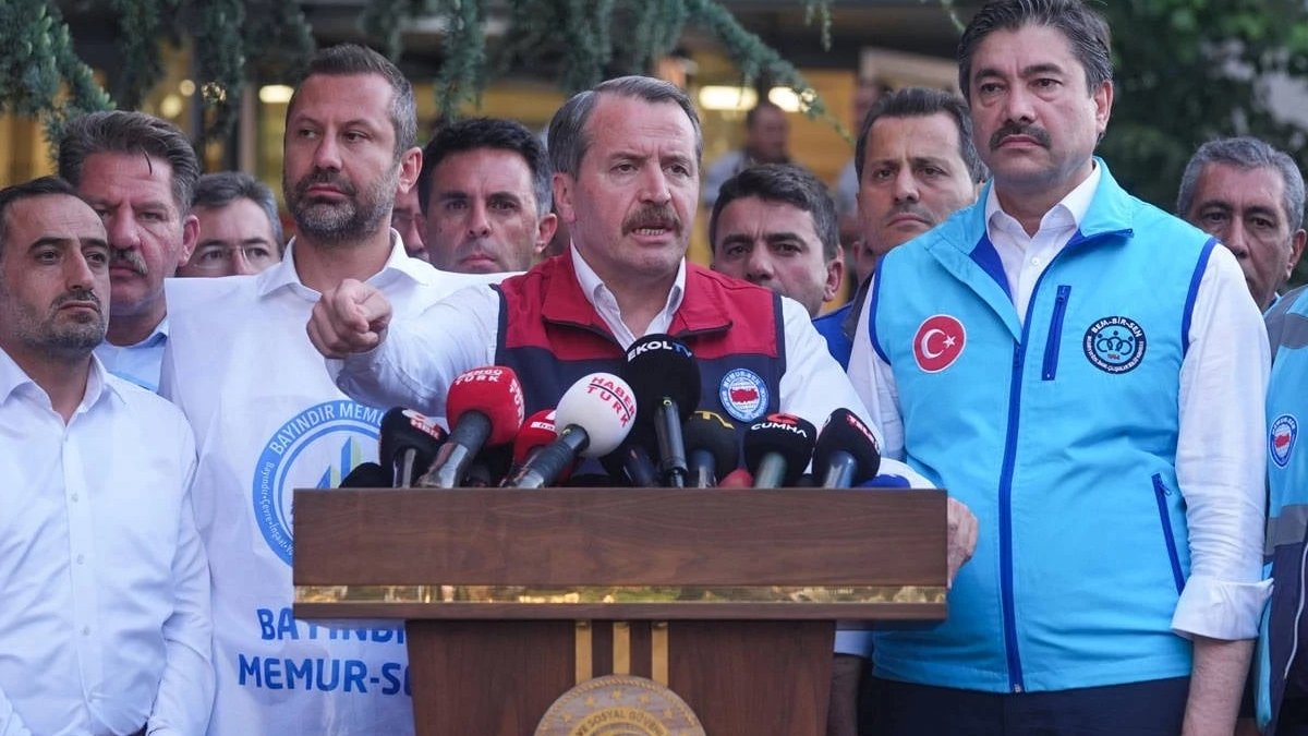 Memur Sen'den Bakanlık önünde açıklama: Maaş artışları şeffaf ve adil olmalı
