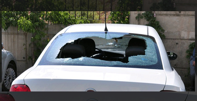 PKK Bitlis'te yol kesti; 1 polis yaralı