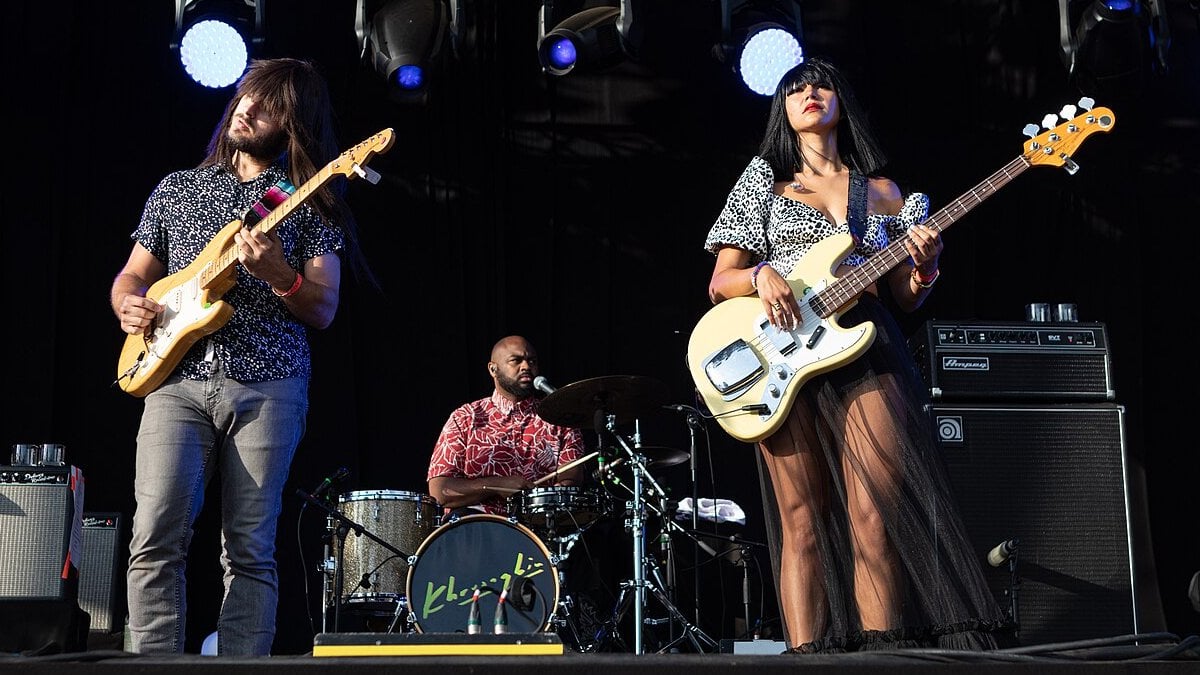 Khruangbin İstanbul’u sallamaya geliyor! 26–27 Ağustos’ta Harbiye’de...