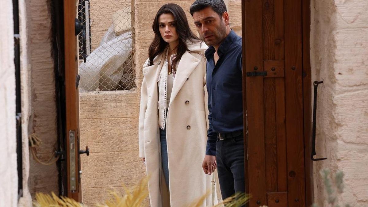 Uzak Şehir'in yeni sezonu öncesi şok değişiklik: o karakteri artık başka bir oyuncu canlandıracak!