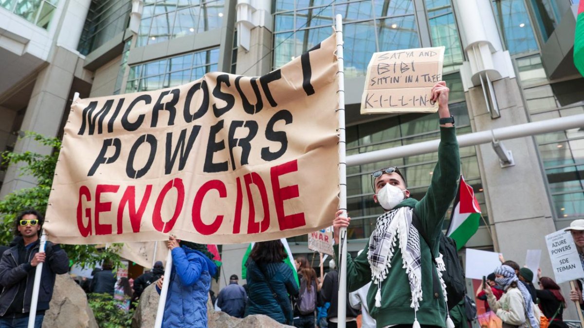 Microsoft, İsrail protestosu nedeniyle iki çalışanını işten çıkardı