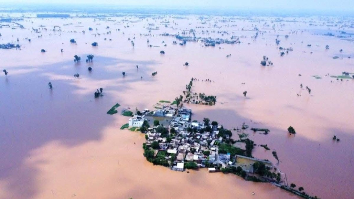 Pakistan’da muson felaketi: 22 ölü, 600 bin tahliye