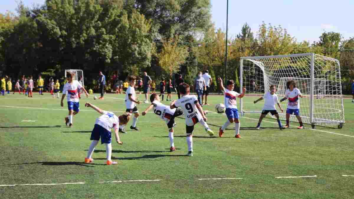 Zafer Bayramı’na özel futbol şenliği