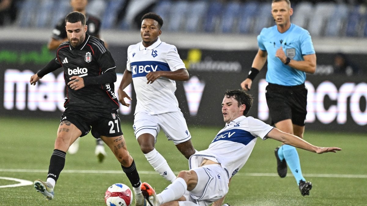CANLI ANLATIM: Beşiktaş, Lausanne'yi ağırlıyor