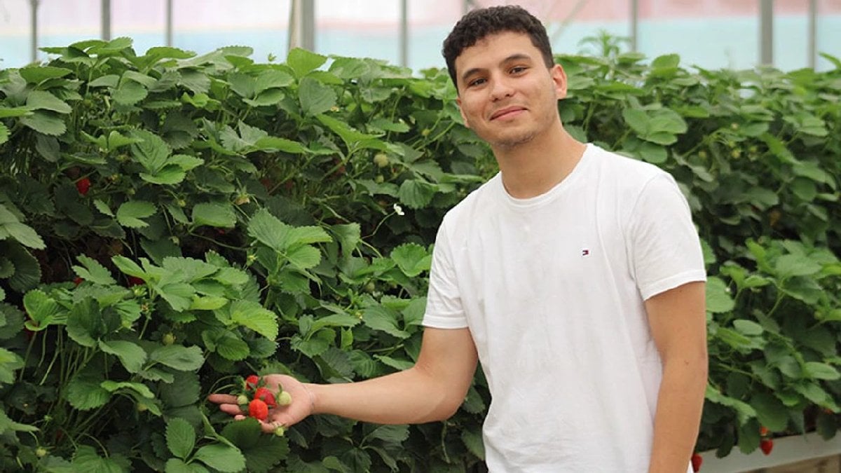 Genç yaşına bakmadı 100 milyon TL ile başladı! 28 dönümde büyük başarı: Teknolojiyi tarımla buluşturdu