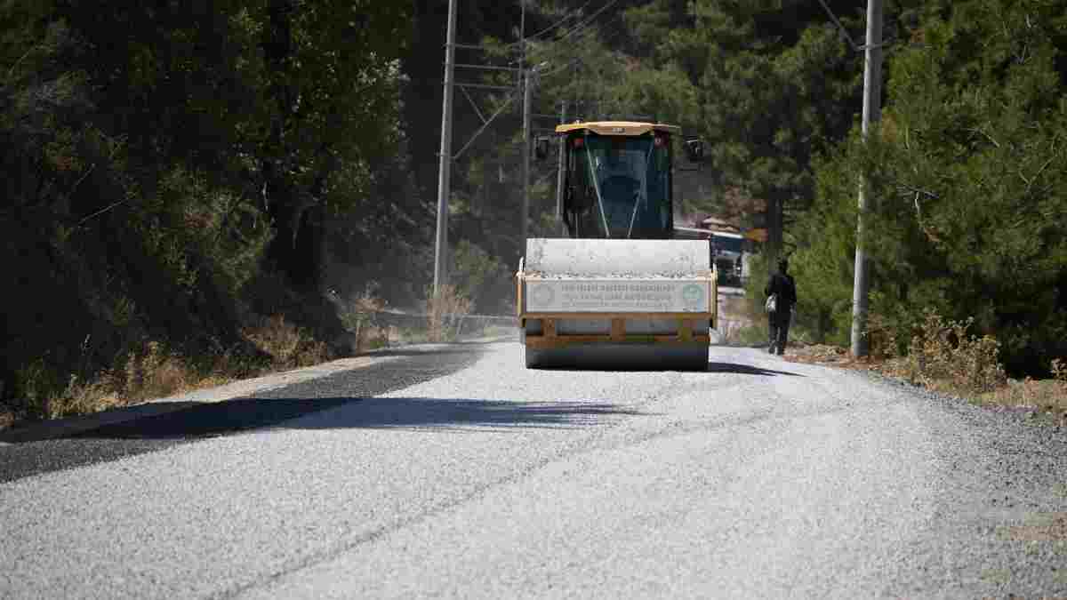 Büyükşehir, Spil Dağı Milli Parkı yolunu yeniliyor