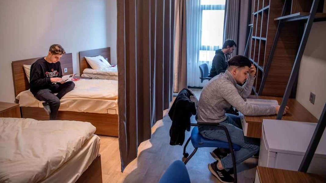 Eğitimde barınmak ayrı öğrenim ayrı dert: Üniversite yurtlarında ücretler 777 bin TL'ye ulaştı