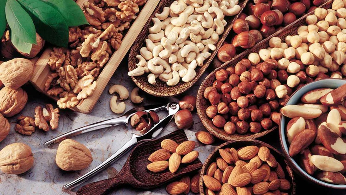 Beyninizi genç tutmak için her gün bir avuç yiyin: İşte alzheimer ve parkinsona karşı kalkan olan o besin