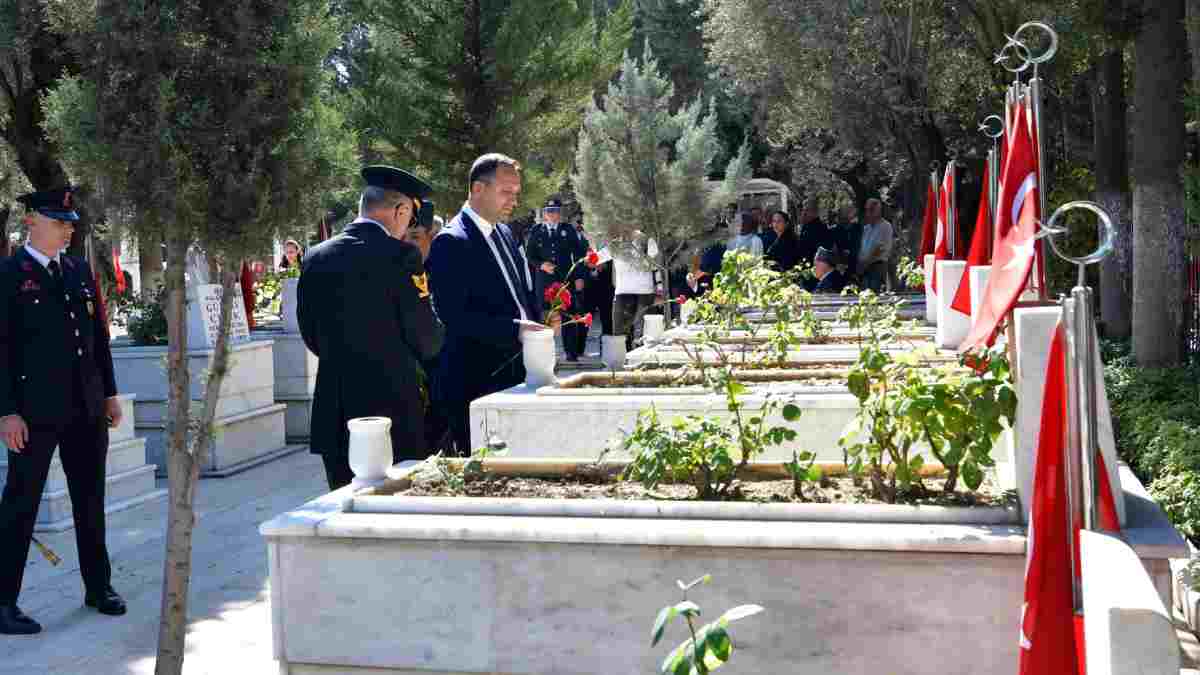 Zafer’in 103. Yılı’na coşku dolu kutlama