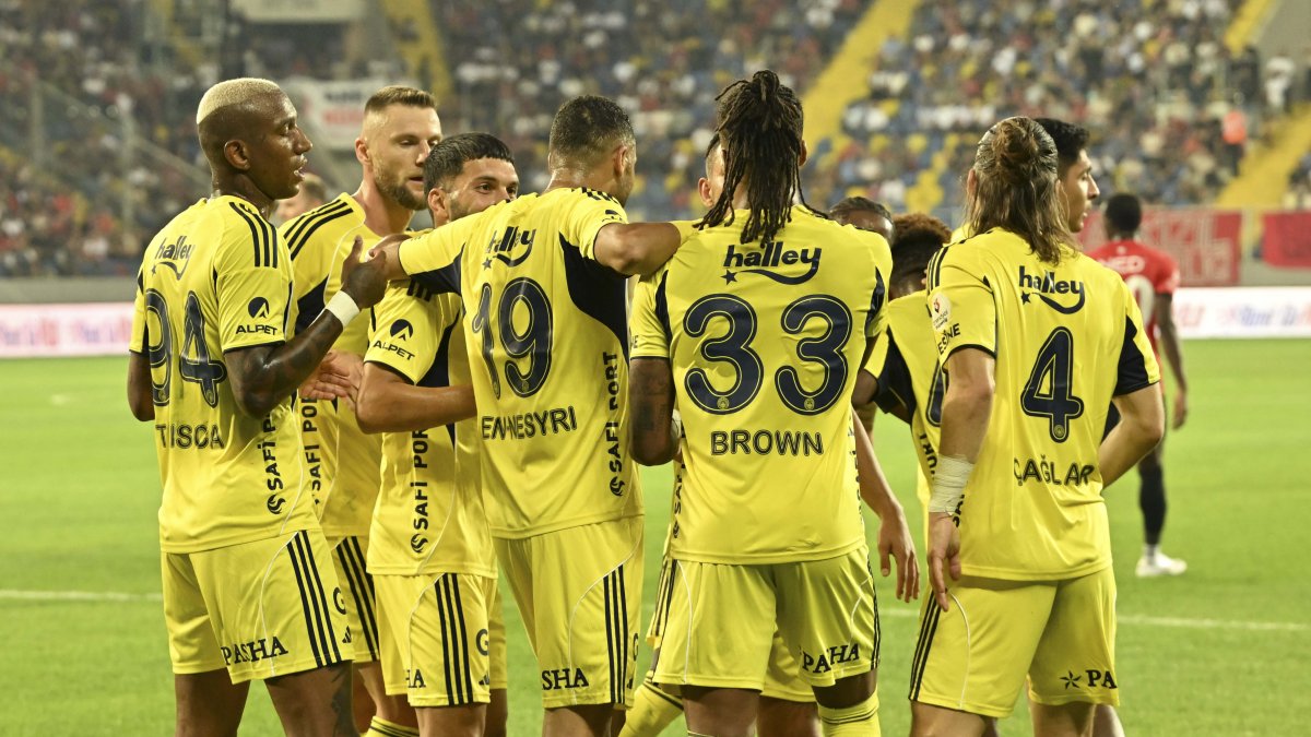 Kanarya Ankara'da kazandı: Fenerbahçe, deplasmanda Gençlerbirliği'ni 3-1 yendi