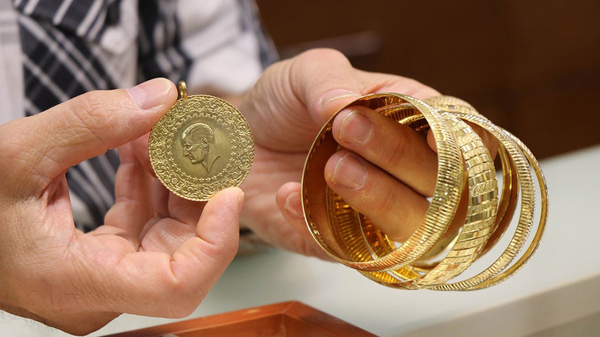 Gram altından tarihi rekor: Ons fiyatı 3.500 dolar eşiğinde