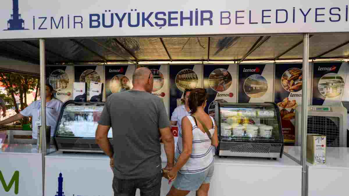 Karadenizli üreticinin alın teri İZMAR Çay İzmirlinin sofrasında