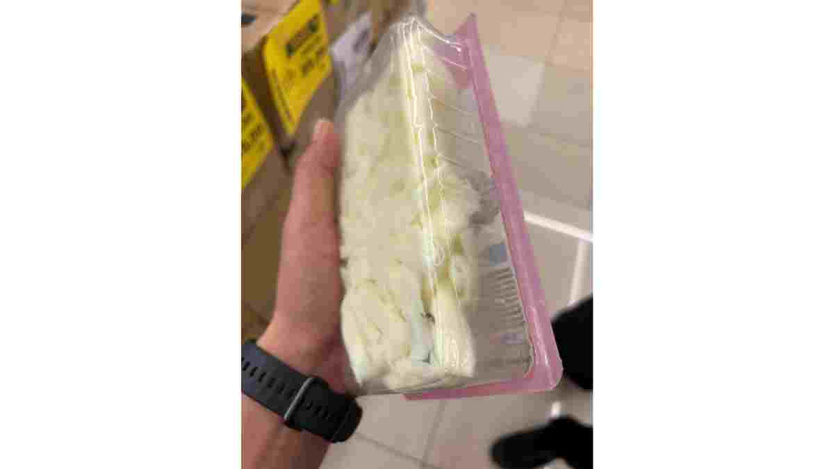 Zabıta görevlileri kapalı peynir kutusunda sinek ölüsü tespit etti